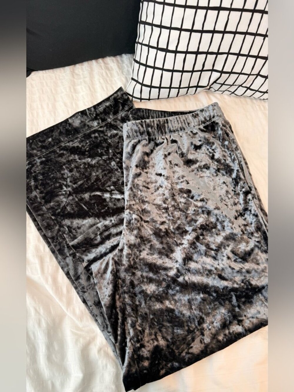 A New Day Velvet Wide Leg Lounge Pants Women's XL Black Soft Pull On - Picture 3 of 7